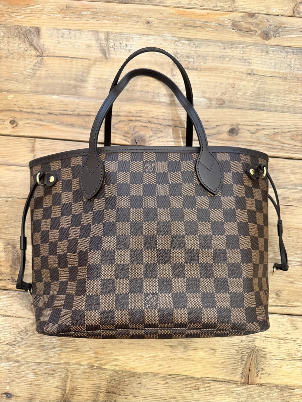Louis Vuitton | Neverfull PM Tote Bag in the Damier Ebene Pattern - Picture 5 of 12
